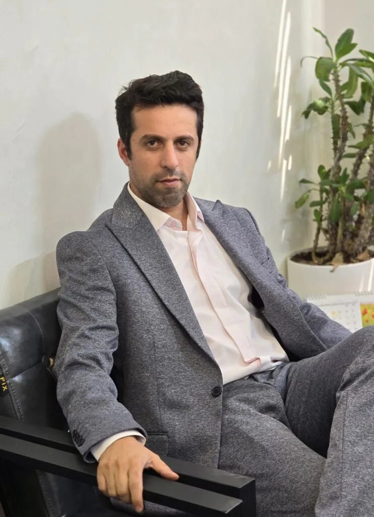 آقای خالصی مدیر توسعه دلتا ویژن